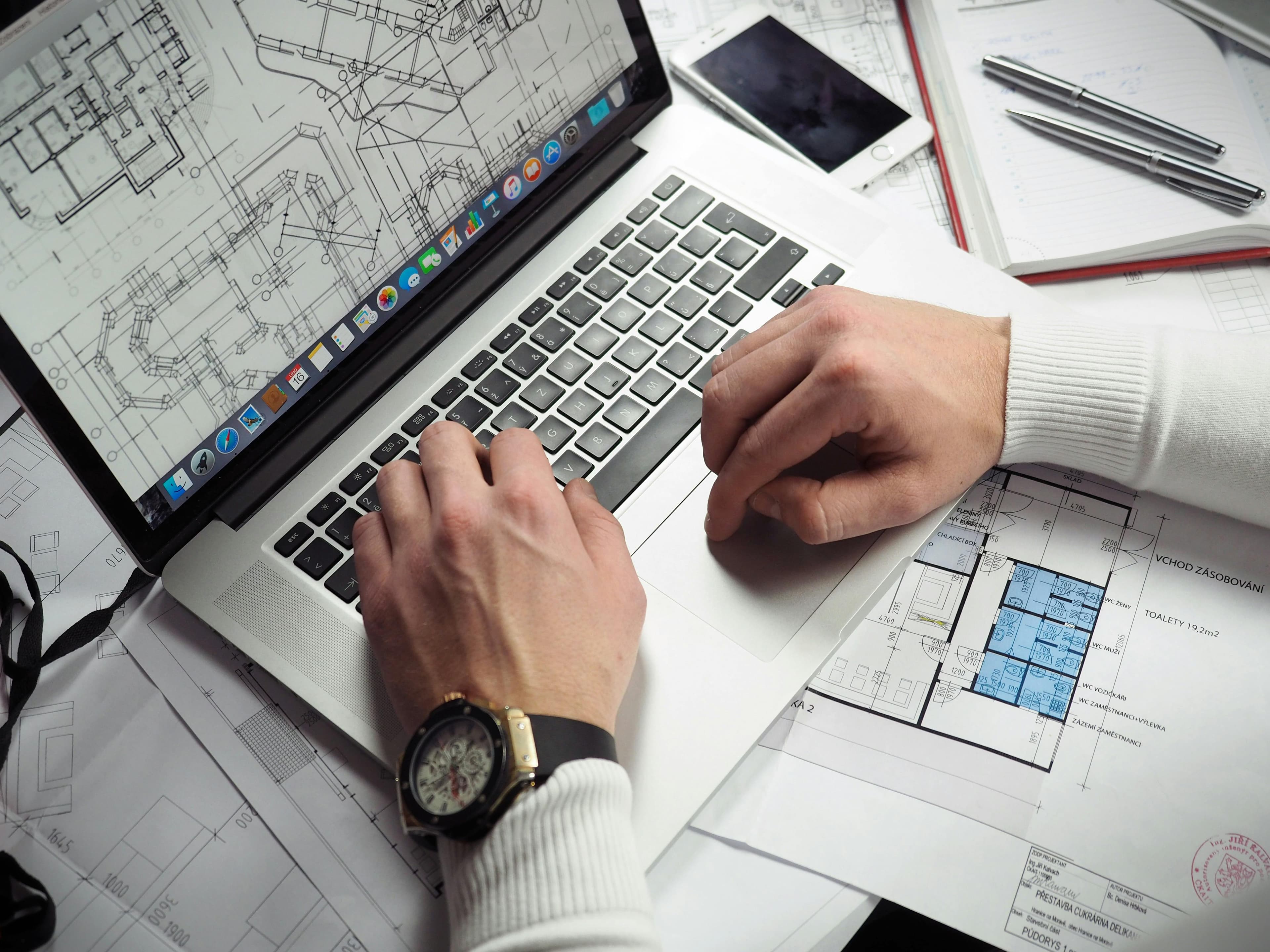 Tools to Manage Multiple Construction Projects Efficiently